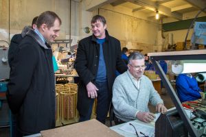 Сергей Перников ознакомился с работой малых предприятий и бизнес-инкубатора в Великих Луках (ФОТО)