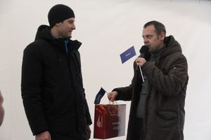 В Великих Луках появился новый каток (ФОТО)