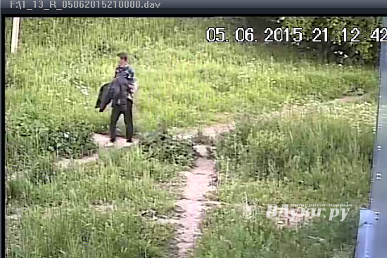 В Великих Луках устанавливается личность грабителя (фото)