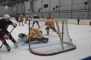 ХК «Экспресс» разгромил «Юниоров» (ФОТО)