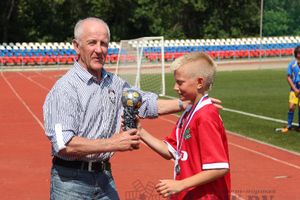 Юные футболисты из Калининграда стали победителями турнира «Локобол» в Великих Луках (фото)