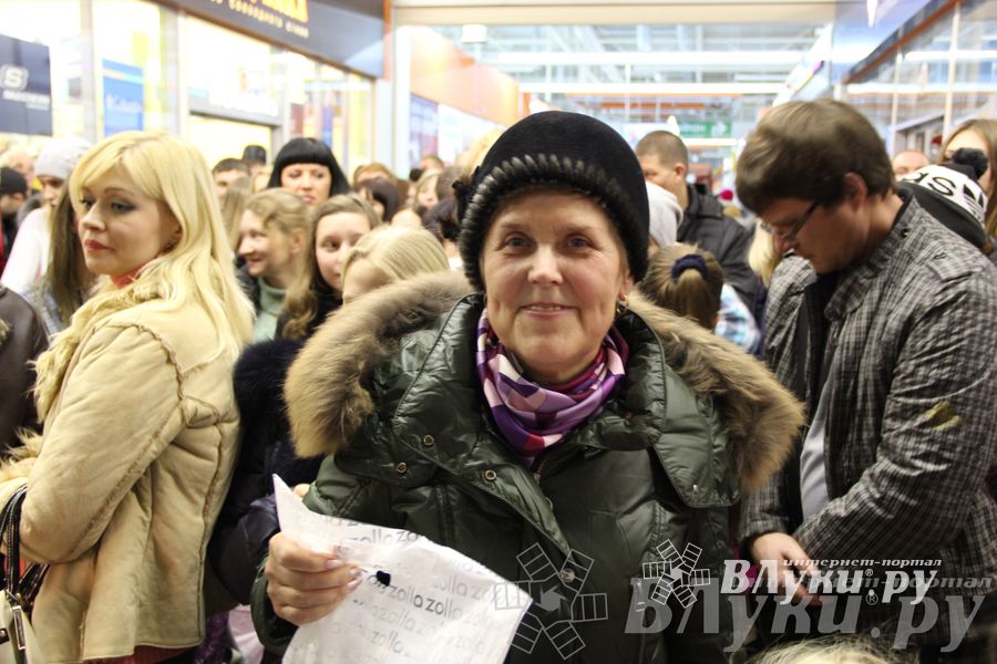 Ночь распродаж в ТЦ «Апельсин»