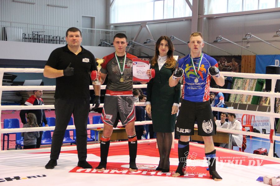 Открытый кубок по смешанному боевому единоборству ММА прошел в Великих Луках (ФОТО)