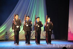 Музыкальный урок памяти прошел в ДК имени Ленина в Великих Луках (фото)