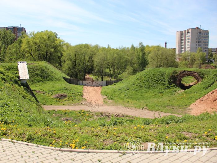 Подрядчик: Крепость в Великих Луках будет, как при Петре Первом... (ФОТО)