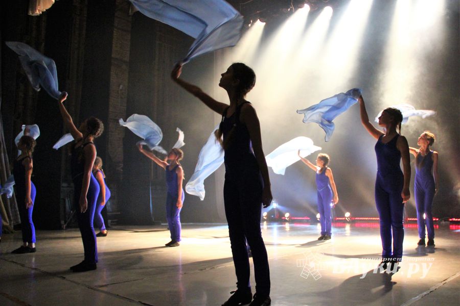 В ГДК им. Ленина прошёл концерт ко Дню матери (ФОТО)