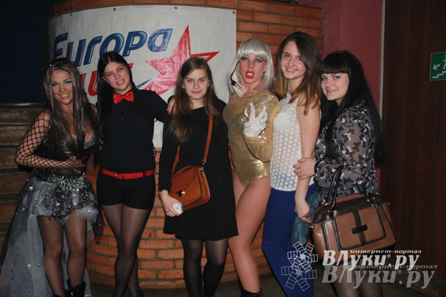 Радиостанции «Авторадио Великие Луки» и «Европа Плюс Великие Луки» отметили свой профессиональный праздник (фото)