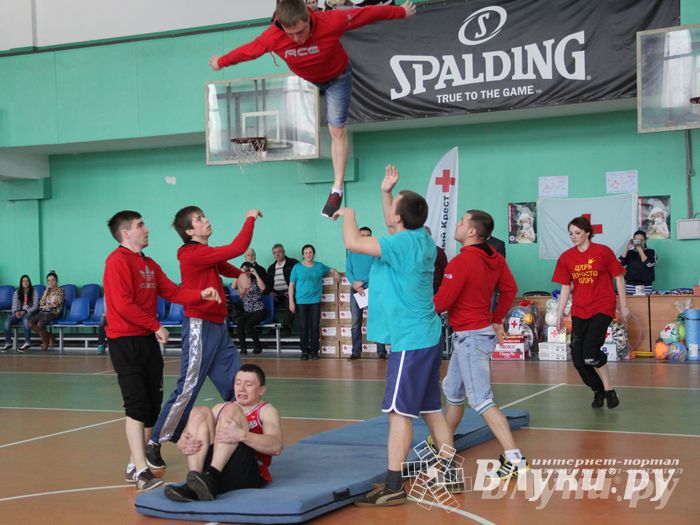 В Великих Луках прошли соревнования на Кубок Красного Креста
