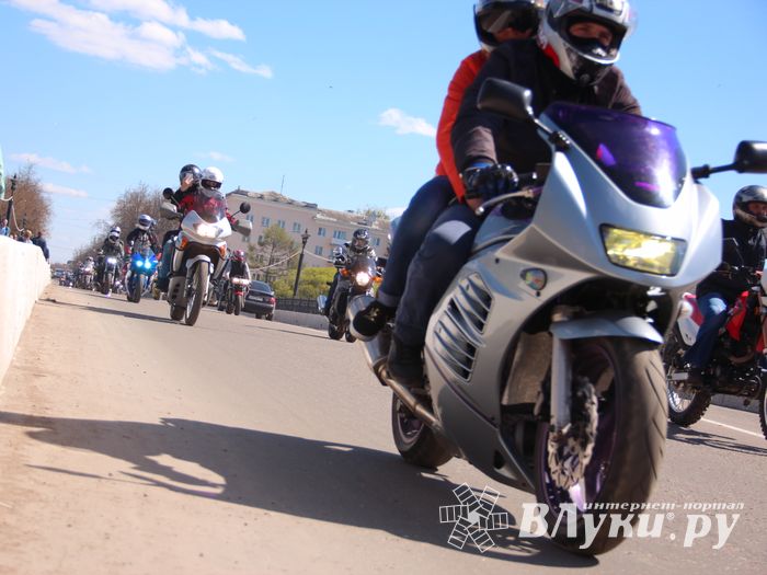 В Великих Луках открыли мотосезон - 2017 (ФОТО)
