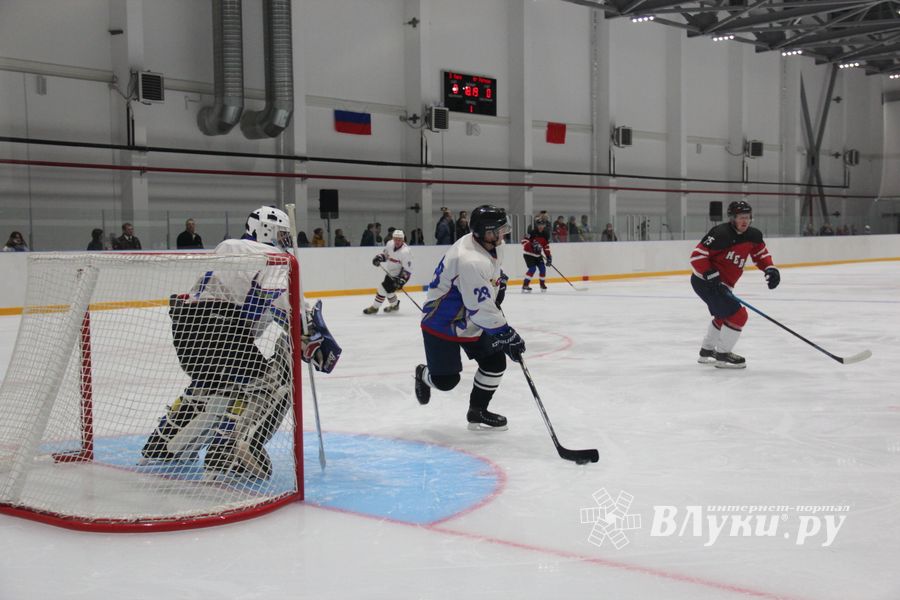 В Великих Луках открыли «Айсберг» (ФОТО)
