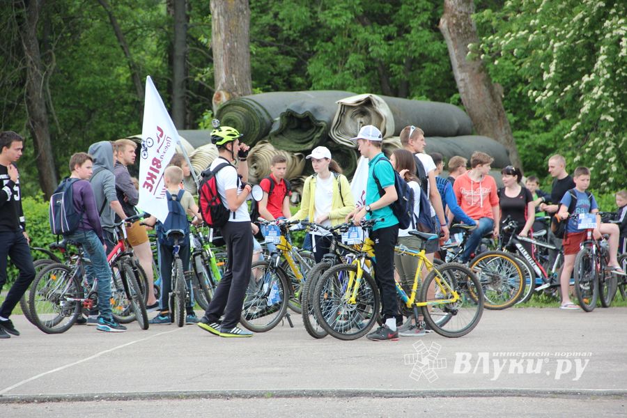 В Великих Луках состоялся «Велопарад» (ФОТО)