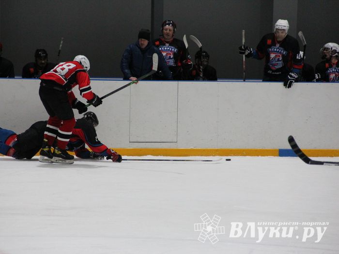 ХК «Экспресс» одержал победу над ХК «Евро-Керамика» в рамках НХЛ (ФОТО)