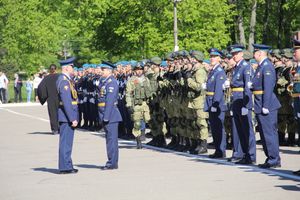 Парад в честь Дня Победы прошел в Великих Луках (ФОТО)