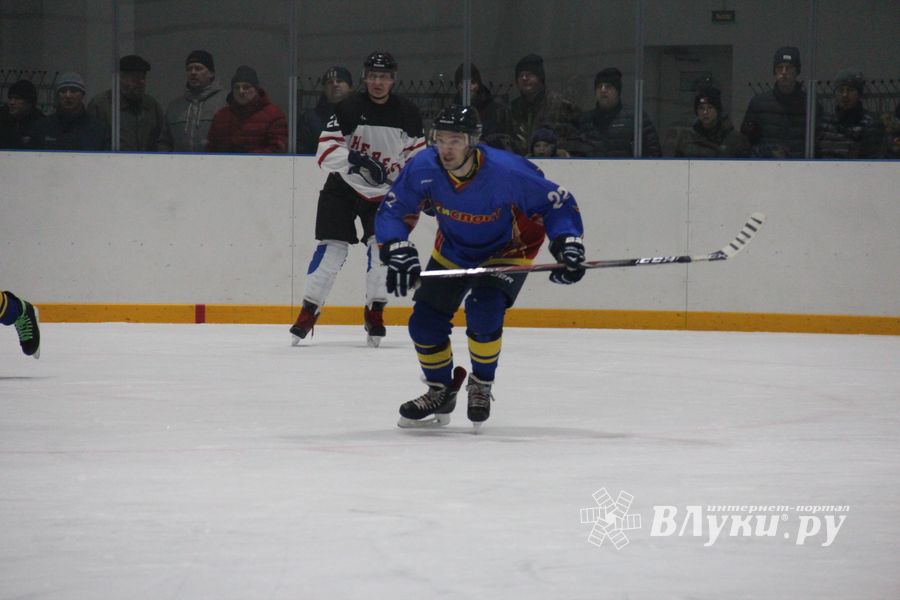 ХК «ЛукиСпорт» разгромила команду Невеля (ФОТО)