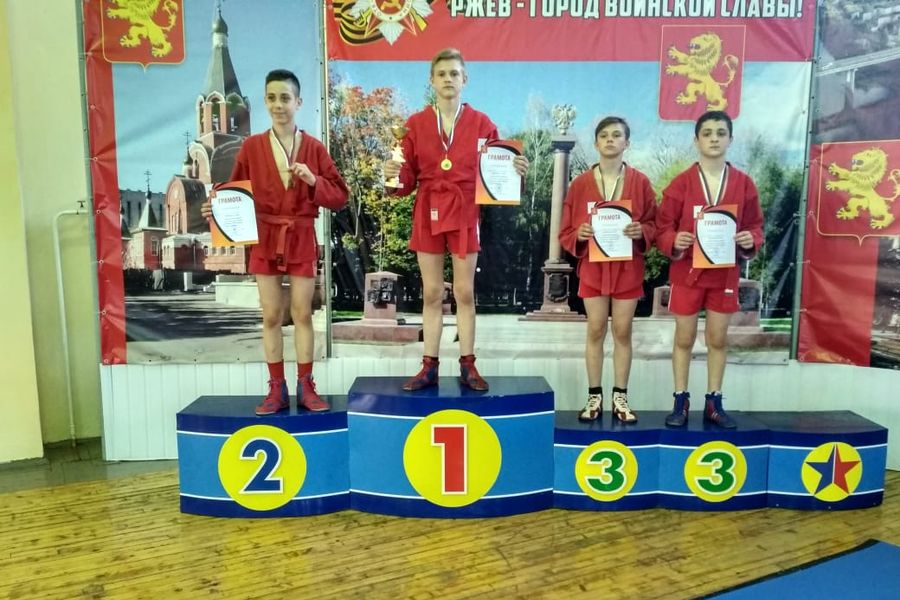 Великолукские самбисты привезли медали (ФОТО)