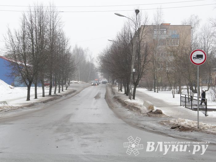 Отменено одностороннее движение по проспекту Ленина в Великих Луках (ФОТО)