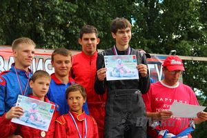 ​Великолучанин Николай Маркевич стал серебряным призером чемпионата г. Великие Луки по картингу (фото)