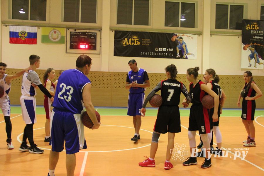 В ВГСХА прошёл мастер-класс по баскетболу (ФОТО)