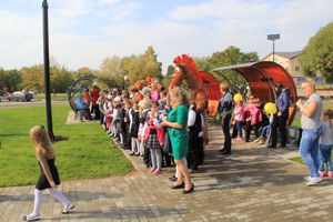 В Великих Луких благоустроили сквер на ул. Жукова (фото)