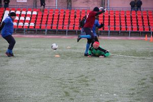 Боевая ничья в памятном футбольном матче (ФОТО)