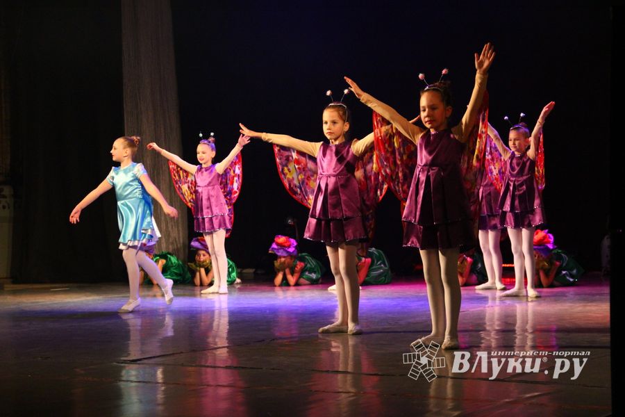 В ГДК им. Ленина прошёл концерт ко Дню матери (ФОТО)