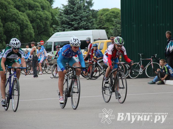 Гонка-критериум по велосипедному спорту