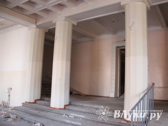 В театре не могут быть пластиковые окна... (фото)