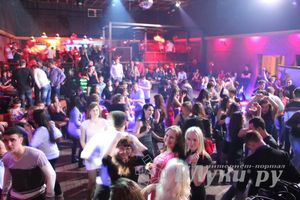 14 февраля в клубе «Хотэй» состоялось ежегодное шоу для влюбленных «Love Story»