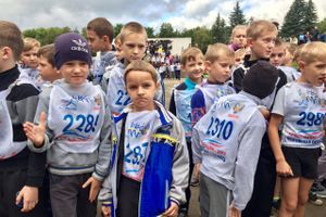 В Великих Луках стартовал Всероссийский день бега «Кросс нации-2017» (ФОТО)