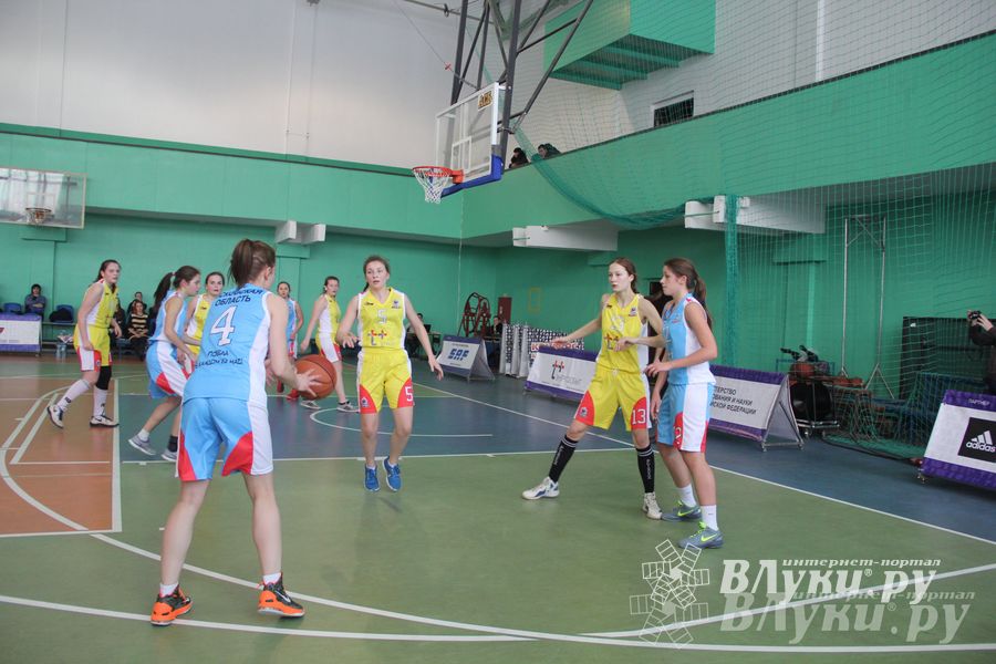 Игра за 3 место СОШ 12, Великие Луки — Гимназия Невель (девушки)