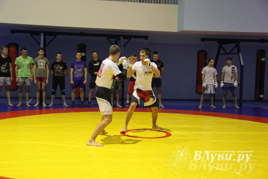 В Великих Луках открылся первый в Псковской области центр ММА