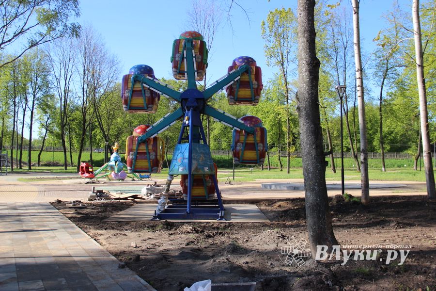 В парке культуры появляются новые аттракционы (ФОТО)