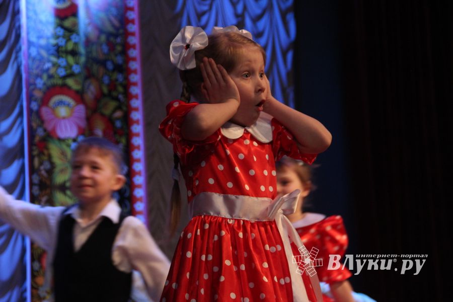 «Великолукская Веснянка»: детские сады 