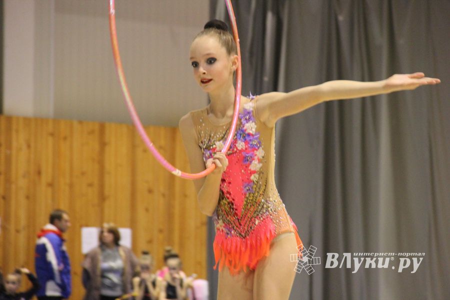 В Великих Луках завершился первый день соревнований Открытого Первенства города по художественной гимнастике (ФОТО) (0+))