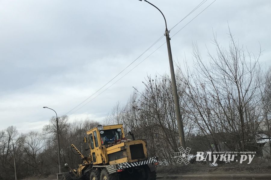На объездном шоссе затруднено движение (ФОТО)