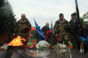 Участники Автопробега ВДВ «Россия - Казахстан - Беларусь «Дорогами воинской славы» посетили Великие Луки