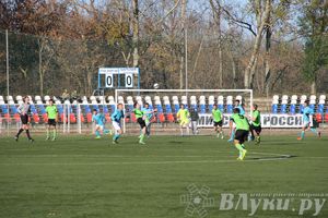 Футбольный матч «Луки-Энергия» — «Карелия» (фото)