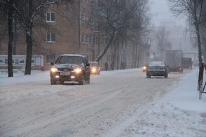 Великие Луки заносит снегом (фото)