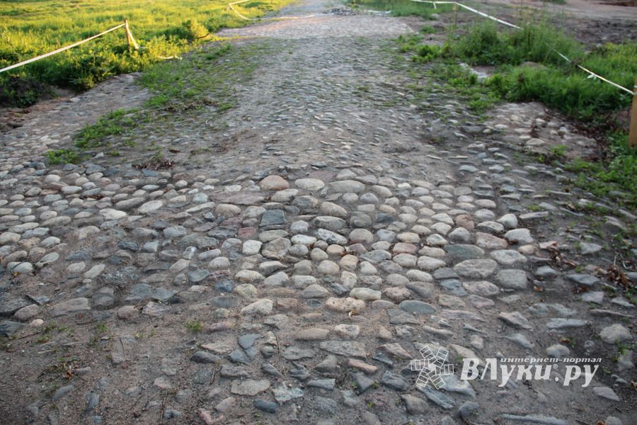 Реконструкция Великолукской крепости продолжается (ФОТО)