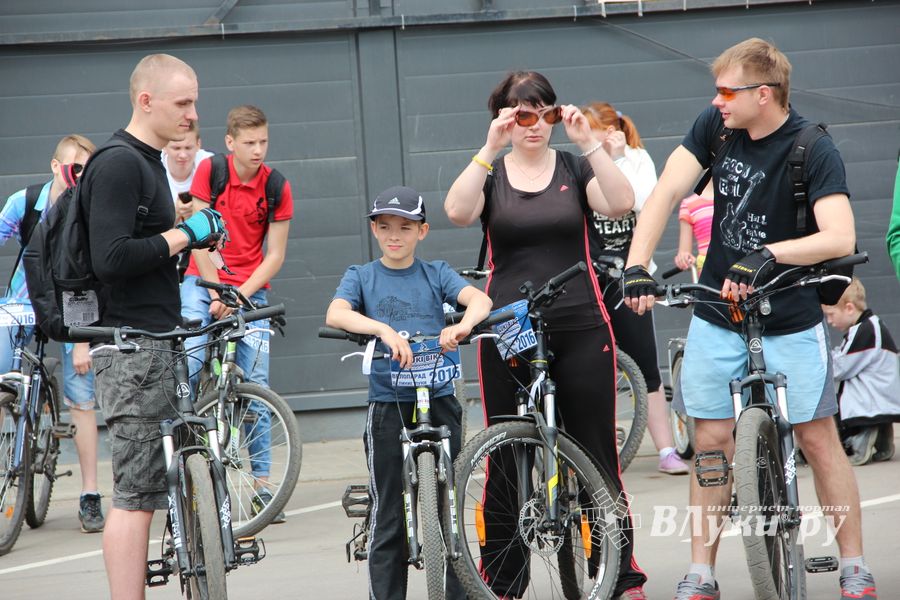 В Великих Луках состоялся «Велопарад» (ФОТО)