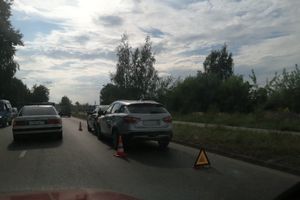 Из-за ДТП на улице Дружбы частично затруднено движение (ФОТО)