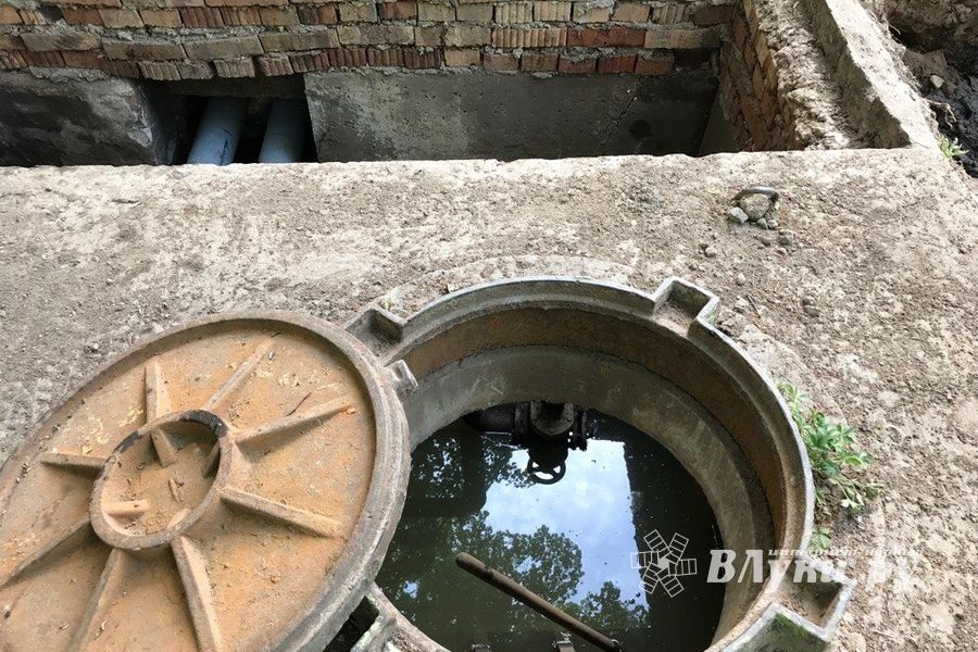 ​В Великих Луках, на территории детского сада №12, ведется замена отопительной системы (ФОТО)