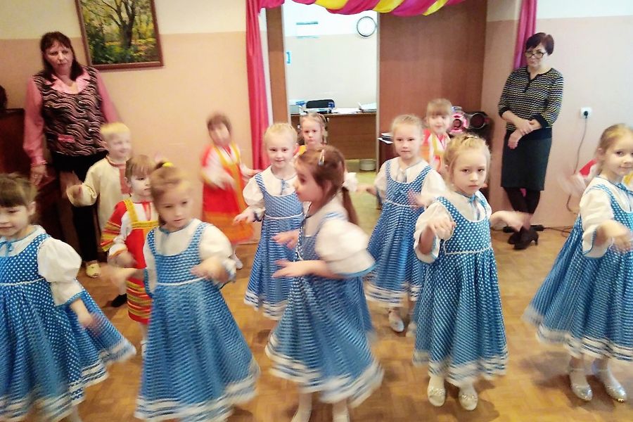 Воспитанники Детского сада №16 совместно с воспитателями устроили праздник «Доброты и уважения» (ФОТО)