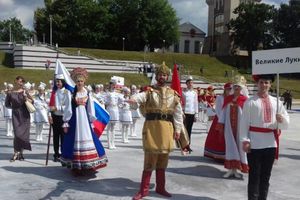 Образцовый коллектив мажореток «Золотые погоны» принял участие в фестивале «Славянский базар 2017» (ФОТО)