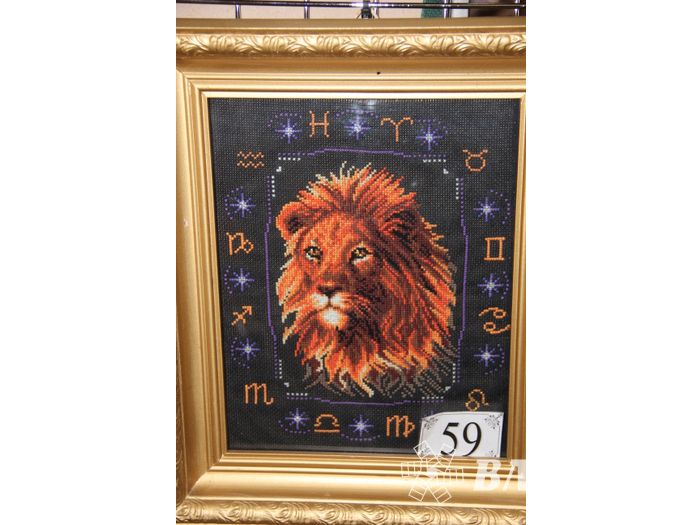 В Великих Луках прошел конкурс-выставка вышивки и бисера (ФОТО)