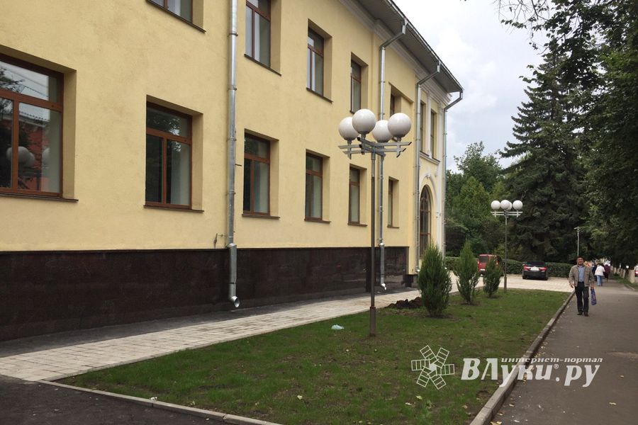 В Великих Луках идут последние приготовления перед открытием Драмтеатра и празднованием Дня города (ФОТО)