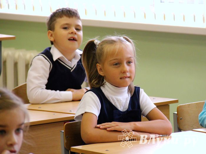 Первоклассников школы №13 посвятили в пешеходы (ФОТО)