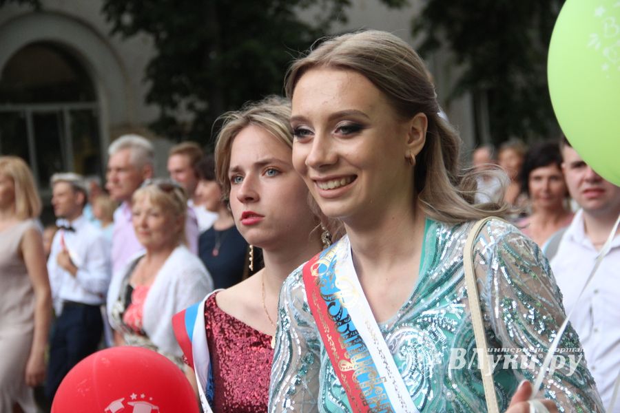 Великолукской «Бригантине» пришлось поплавать под дождём (ФОТО)
