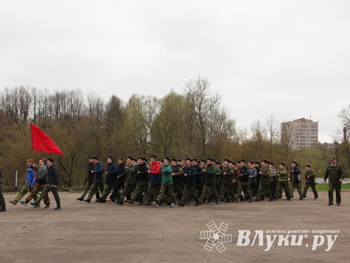 8 лицей готовится к параду 9 мая (ФОТО)