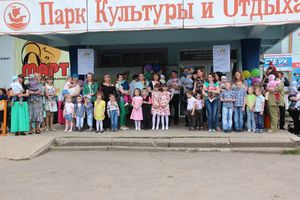 В Великих Луках чествовали близнецов (ФОТО)